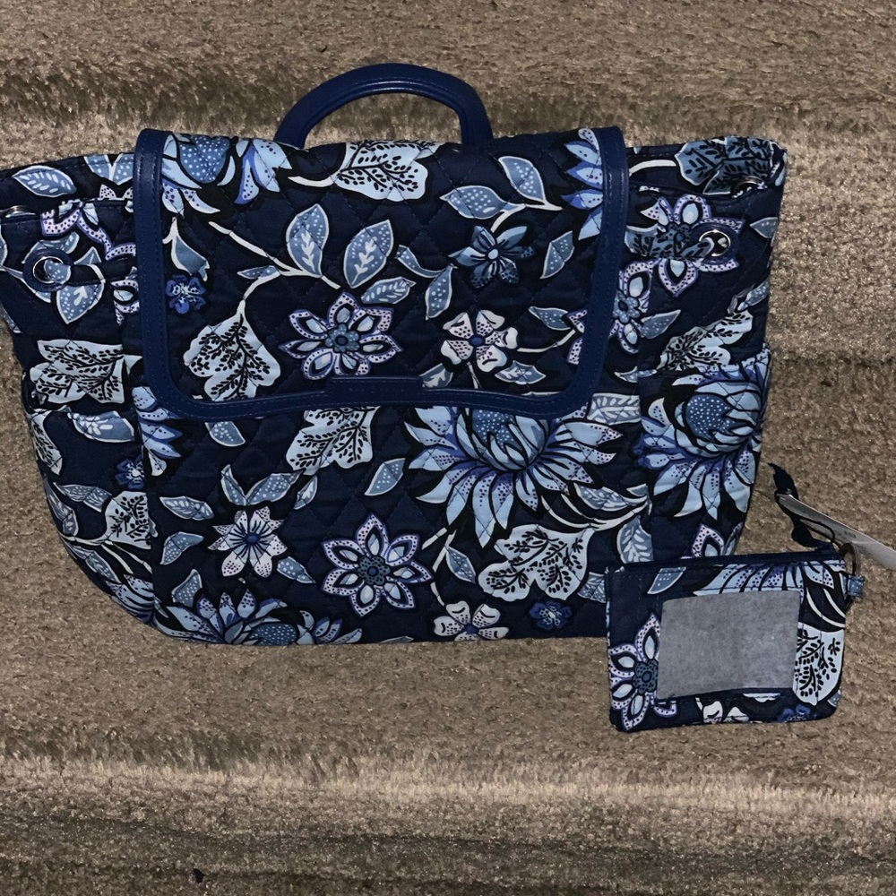 Zip I’d case and backpack